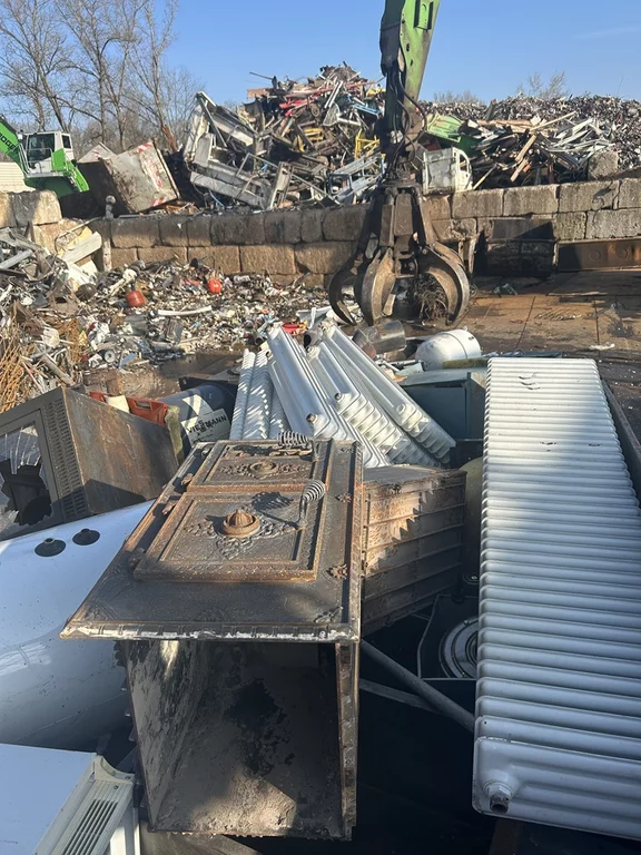 Schrottabholung Landau Rohstoffe Trapp